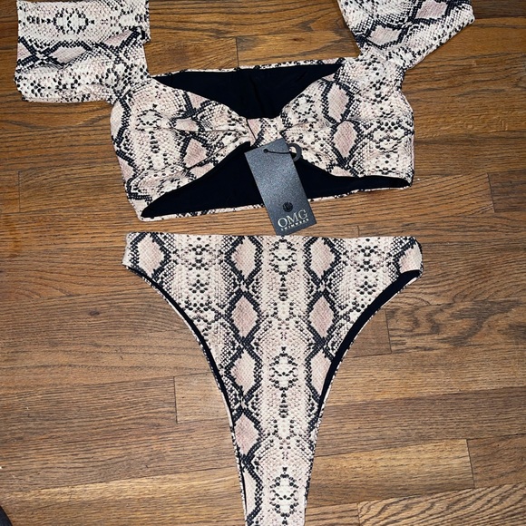 OMG swimsuit New with tags Size L - Picture 4 of 5